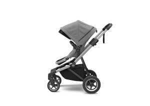 Thule-Sleek---proghulki-s-riebienkom-v-liubuiu-poghodu_2